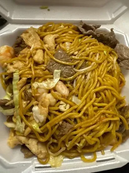 House Special Chow Mein本樓炒麵