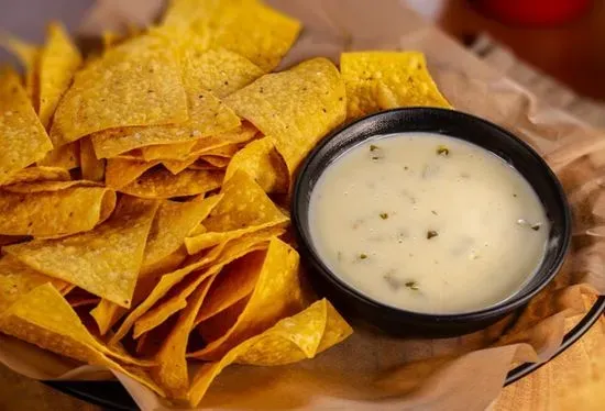 Chips & Queso