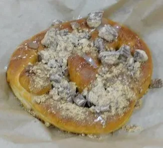 Reeses Peanut Butter Cup Pretzel