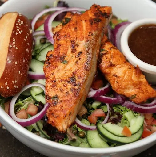 Grilled Salmon Salad