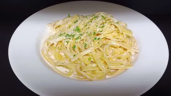 Fettucine Alfredo Pasta