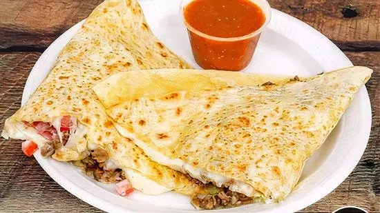 Quesadilla con Carne / Beef Quesadilla