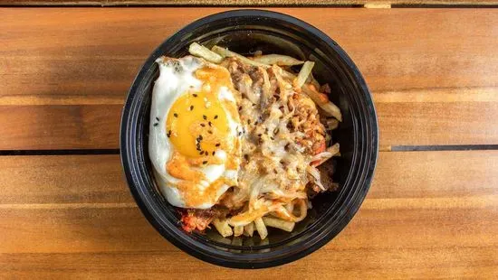 Cheesy Kimchi Bulgogi Fries