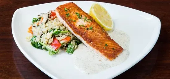 Grilled Salmon Salad