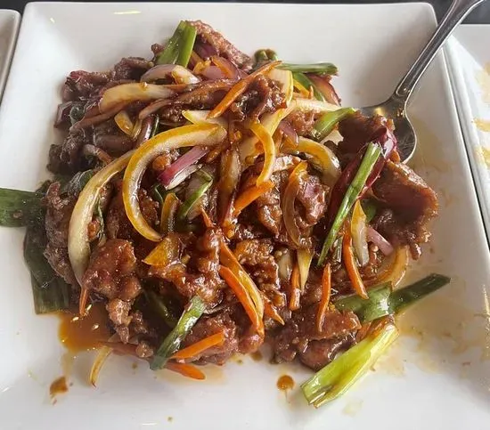 Stir Fried Lamb with Green Onion