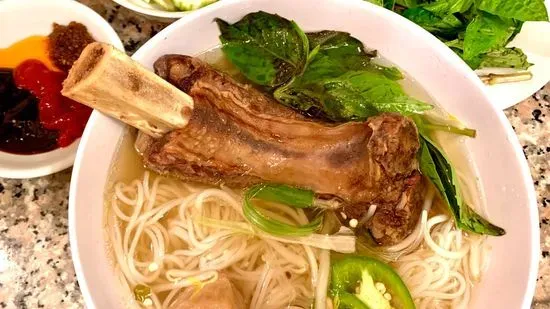 201 House Special Beef Noodle Soup (Pho)