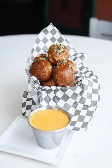 Pretzel Bites & Beer Cheese