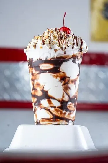 Deluxe Sundae