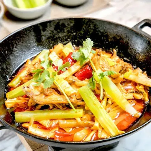 Sautéed Frog Hot Pot
