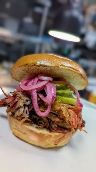 SMOKED PULLED PORK