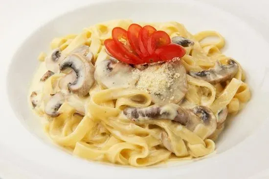 FETTUCCINE ALFREDO
