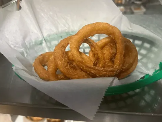 Beer Battered Onion Rings Basket