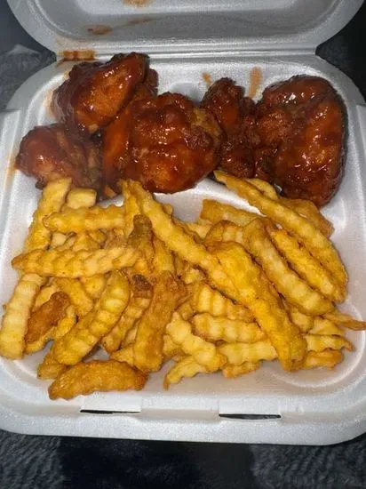 Boneless Wings with Fries