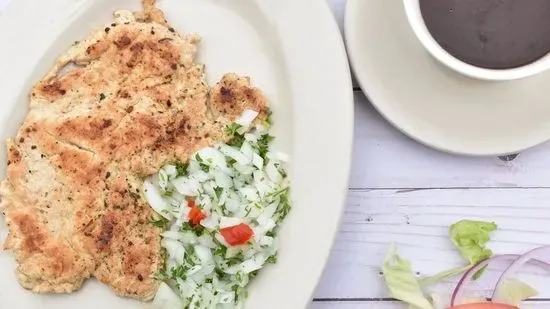 Bistec De Pollo Con Papitas