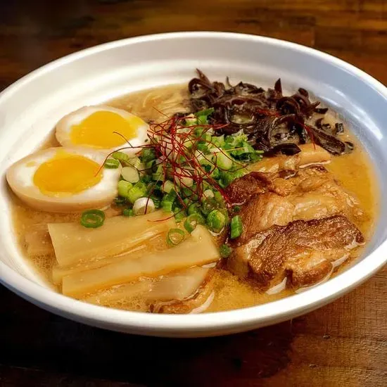 Tonkotsu Ramen / 豚骨拉面