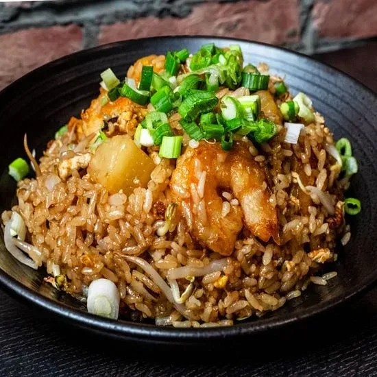 Pineapple Fried Rice / 菠萝炒饭