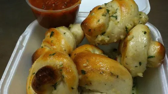 Garlic Knots (6 Pcs.)