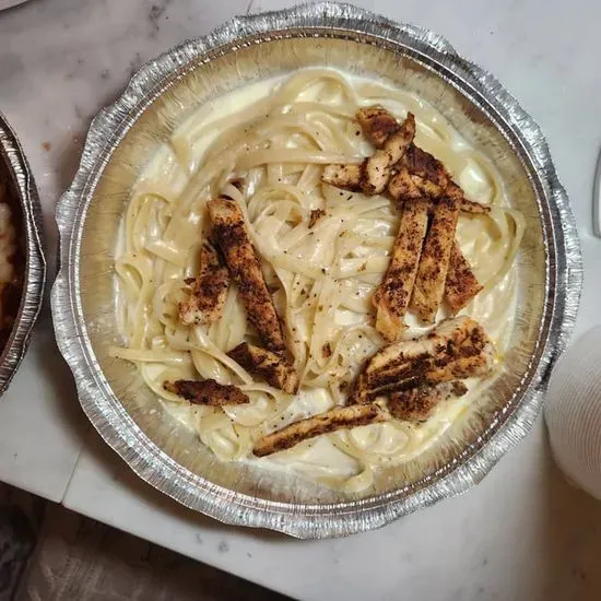 Fettuccine Alfredo