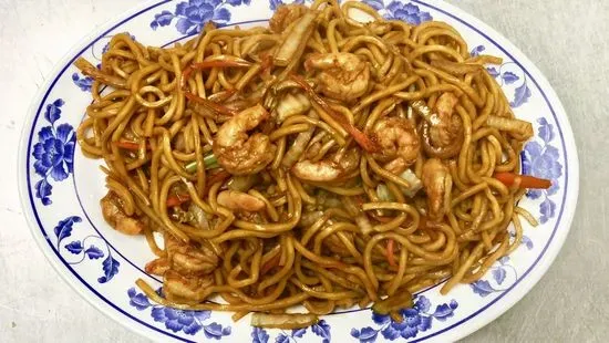 C16. Beef or Shrimp Lo Mein