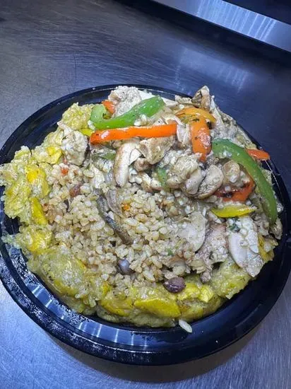 Garlic Chicken Mofongo Bowl