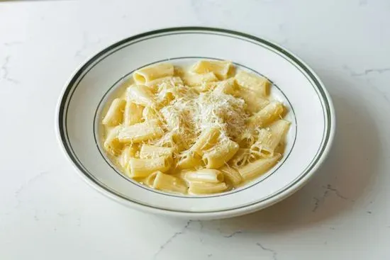 BRUNETTI'S TRADITIONAL ALFREDO (V)