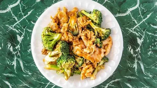 Chicken With Broccoli