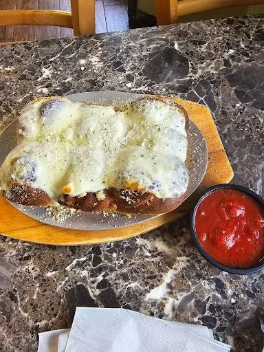 GARLIC BREAD W/ CHEESE