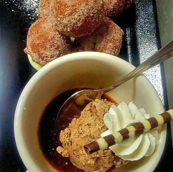 ZEPPOLI AFFOGATO