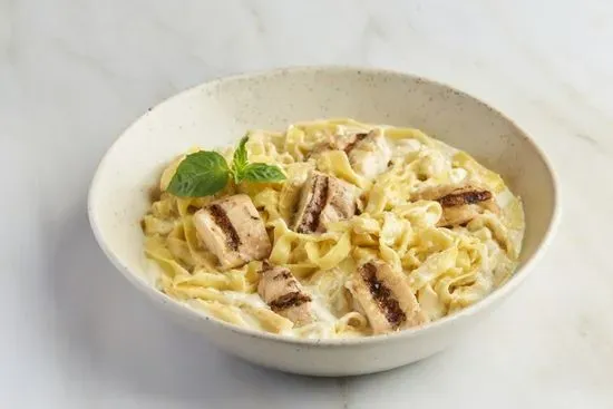 FETTUCCINE WITH CHICKEN