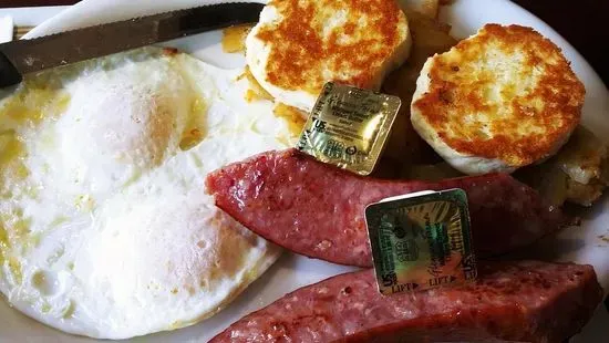 Two Eggs w/ Kielbasa
