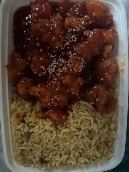 C17. Sesame Chicken (Combination Platter)