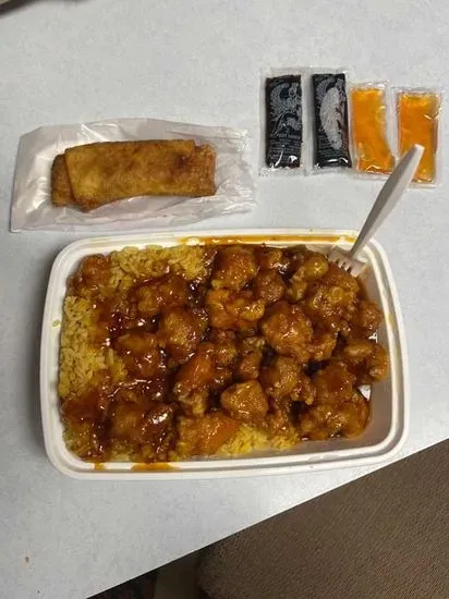 C16. General Tso's Chicken (Combination Platter)