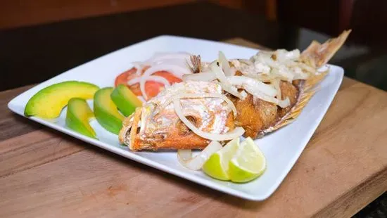 Pargo Frito / Fried Snapper