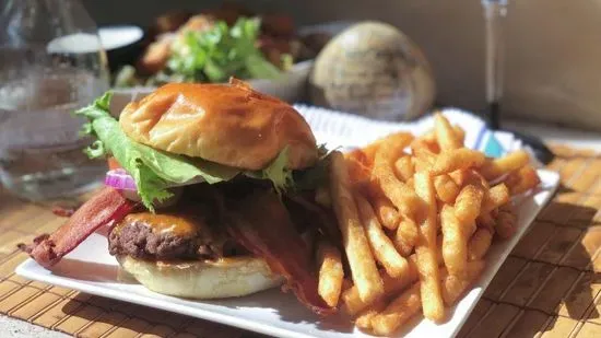 4th Street 1/2 Pounder
