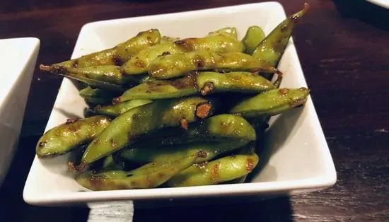 Edamame w. Spicy Garlic