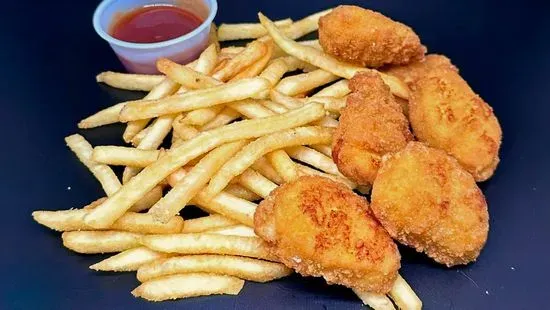 Chicken nuggets con papas fritas