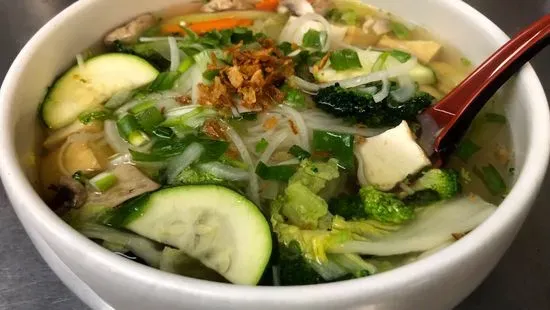 14c. Mix veggies noodle soup w/beef or chick broth