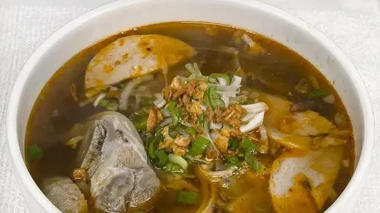 14a. Spicy soup w/vermicelli noodle