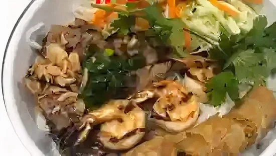 15. Special Combo Charbroiled Pork, Shrimp & Egg Roll / Bún Đặc Biệt