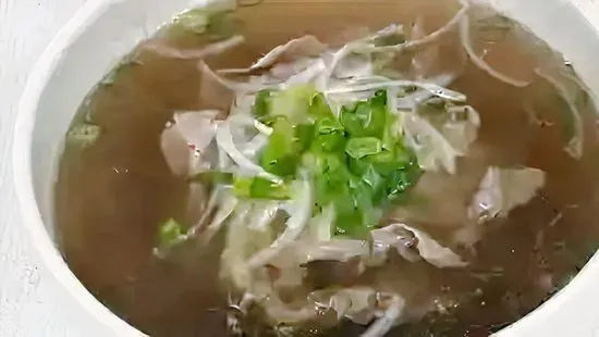 2. Rice Noodle w/ Thin Slice of Medium Rare Steak / Phở Tái