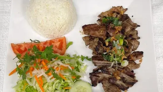 20a. Steamed Rice w/Charbroiled BBQ Meat / Cơm Gà Nướng, Hoặc Heo, Hoặc Sườn Heo Nướng