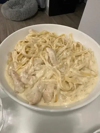 Fettuccine Alfredo