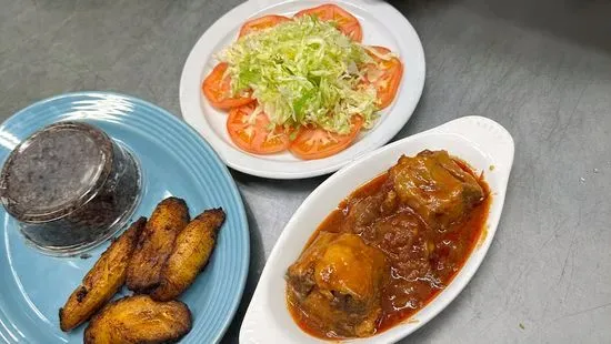 Oxtail Beef in tomatoes Sauce