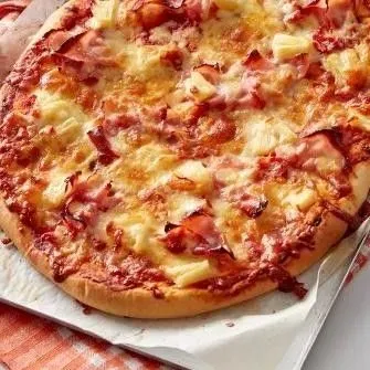 Regular Hawaiian Pizza