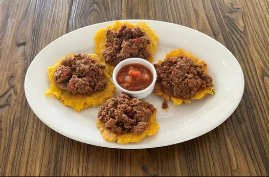 Tostones de Picadillo