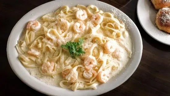 Fettuccine Alfredo With Shrimp