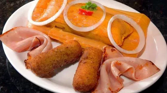 Tamal, Jamon Y Croqueta