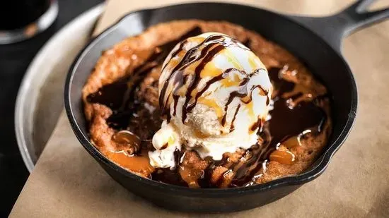 Salted Caramel Cookie Skillet