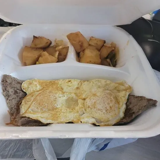 BISTEC A CABALLO CON DOS HUEVOS FRITOS O REVUELTOS