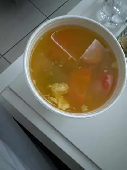 Sopa de Pollo 16 oz